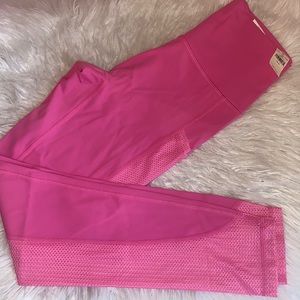 Aerie Barbie Pink Pocket Goals leggings